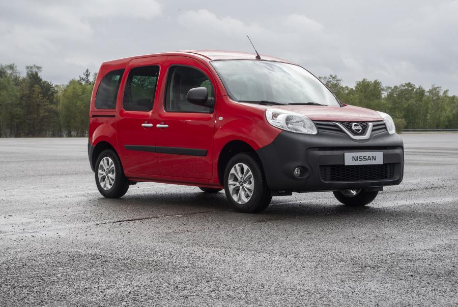  Nissan NV250 Combi 2019 года  (EU) (фото 23 из 24)